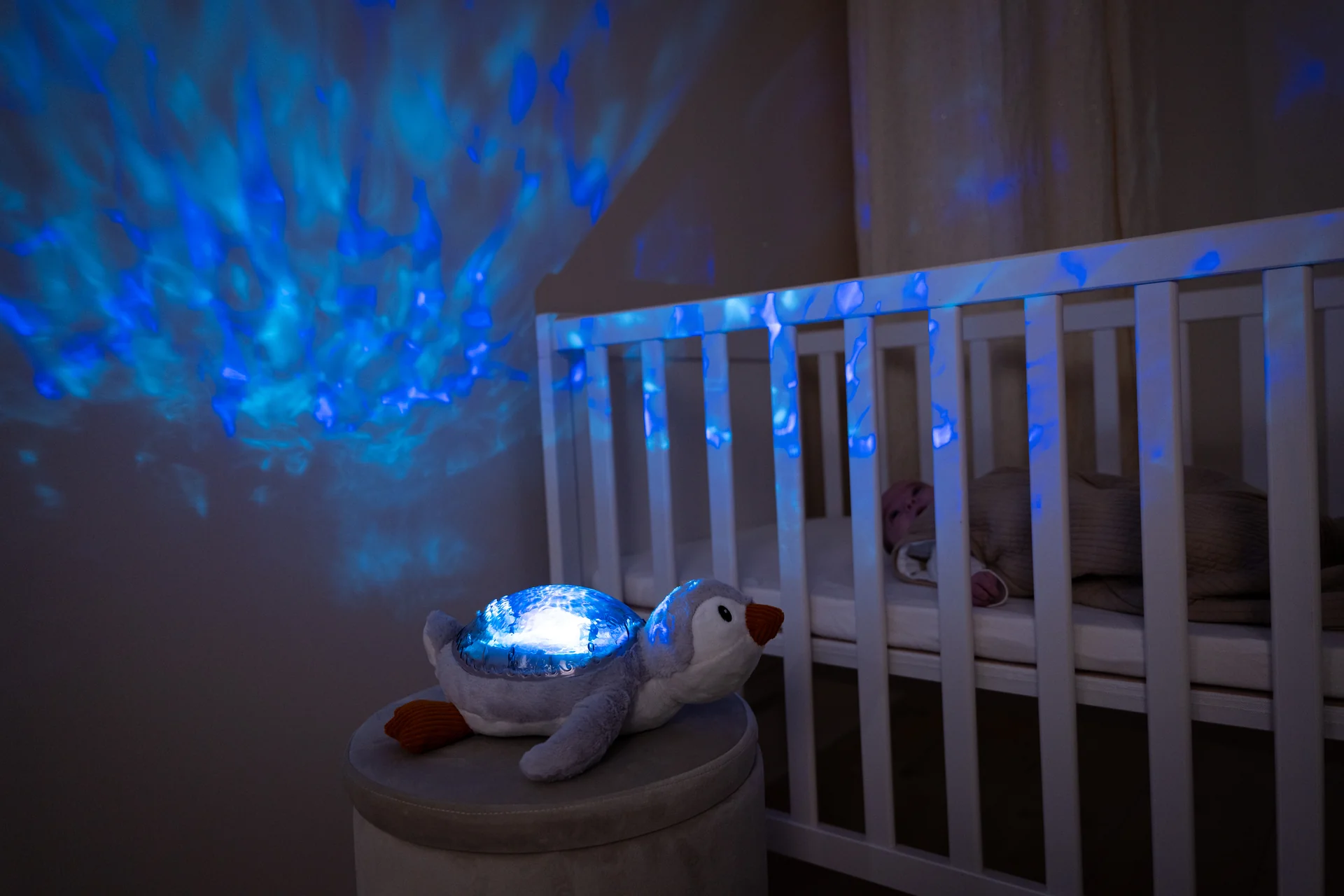 Tranquil Penguin lampka nocna projektor